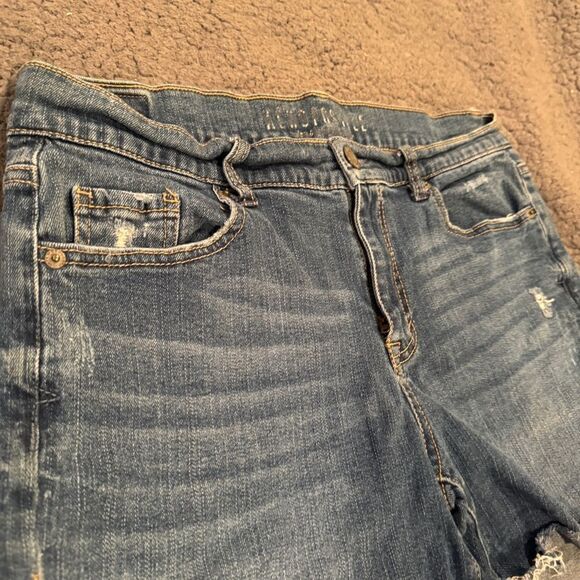 Aeropostale Jean Shorts Size 8 Distressed - Picture 3 of 10